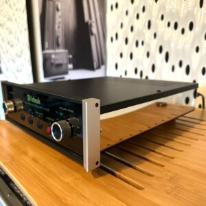 McIntosh MP100 Phono Preamplifier